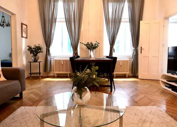 Contemporary Vaci Utca